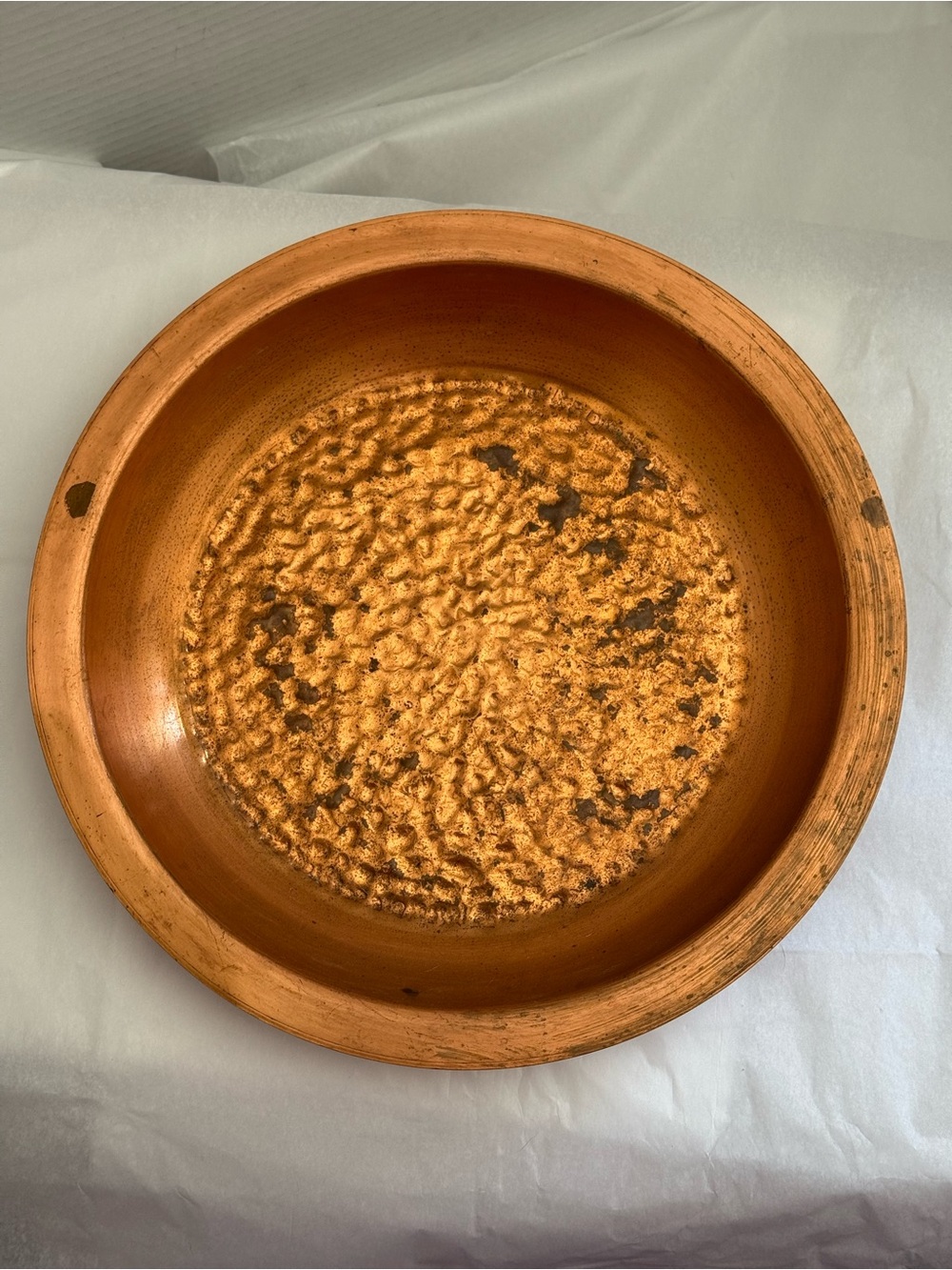 VTG Hammered Copper Round Dish/Bowl/Platter Distinctive Deeply Dimpled Centre